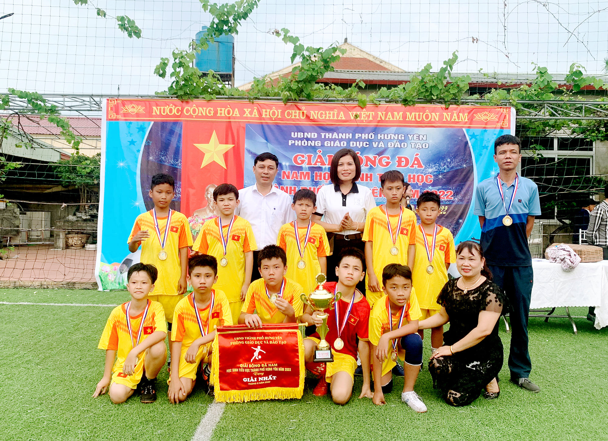TRƯỜNG TIỂU HỌC HIẾN NAM VÔ ĐỊCH GIẢI BÓNG ĐÁ NAM TIỂU HỌC THÀNH PHỐ HƯNG YÊN NĂM HỌC 2021-2022