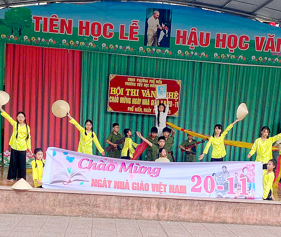TRƯỜNG TIỂU HỌC HIẾN NAM, PHƯỜNG PHỐ HIẾN TỔ CHỨC THÀNH CÔNG HỘI THI VĂN NGHỆ CHÀO MỪNG NGÀY NHÀ GIÁO VIỆT NAM 20/11
